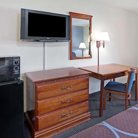 Super 8 By Wyndham Suwanee Hotel Kültér fotó
